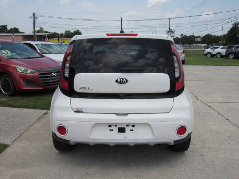 2019 Kia Soul +