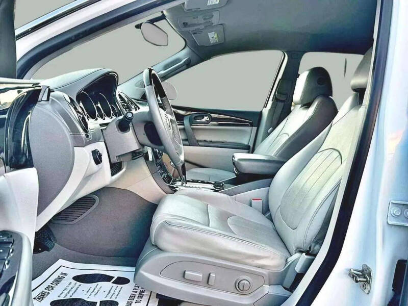 2017 Buick Enclave Leather