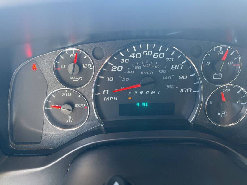 2025 Chevrolet Express 2500