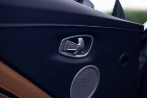 2023 Aston Martin Vantage