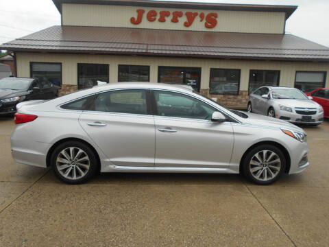 2015 Hyundai Sonata for sale at Jerry's Auto Mart in Uhrichsville OH