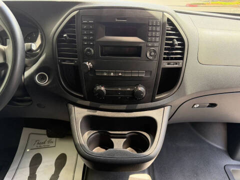2017 Mercedes-Benz Metris