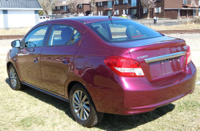 2019 Mitsubishi Mirage G4 ES photo 3