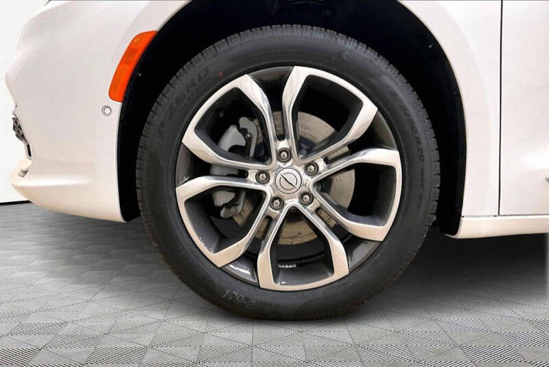 2026 Chrysler Pacifica Pinnacle