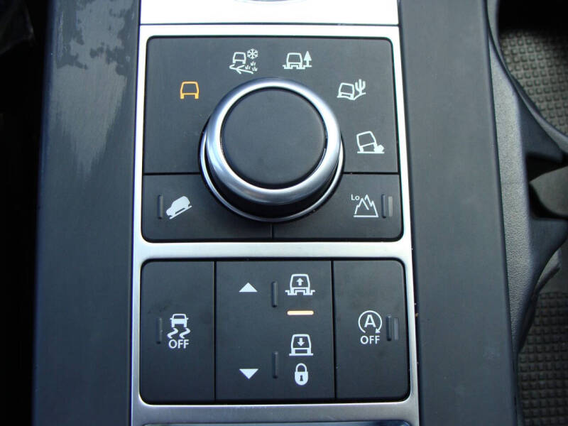 2020 Land Rover Discovery Landmark Edition