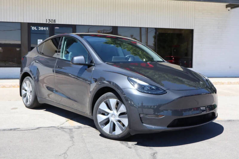 2023 Tesla Model Y Long Range