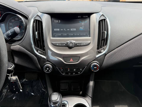 2017 Chevrolet Cruze LT Auto