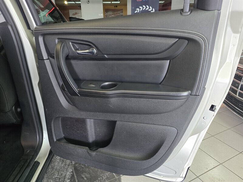 2016 GMC Acadia SLE-2