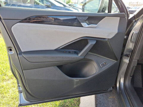 2026 Volkswagen Tiguan SE 4Motion