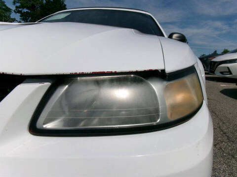 2000 Ford Mustang