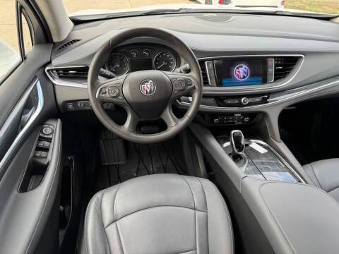 2020 Buick Enclave Essence