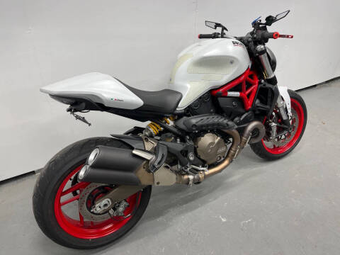 2015 Ducati Monster 821
