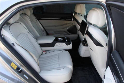 2021 Genesis G90
