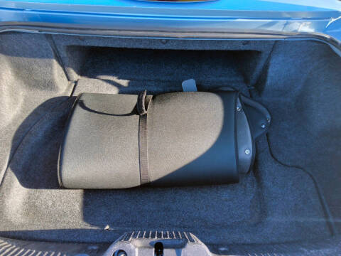 2004 Ford Thunderbird Deluxe