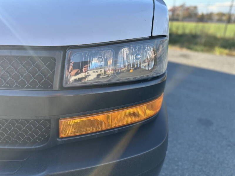 2023 Chevrolet Express 2500