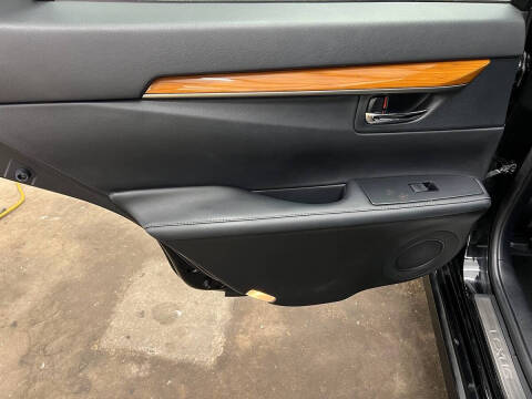 2014 Lexus ES 300h