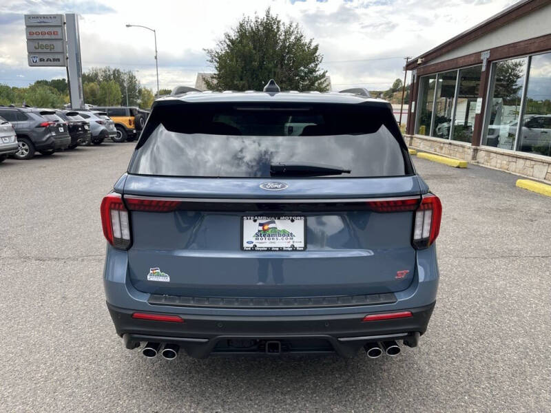 2025 Ford Explorer ST