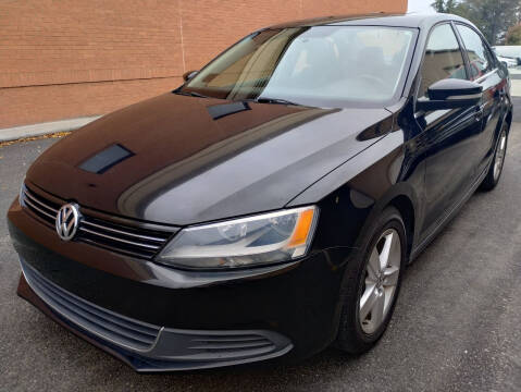 2013 Volkswagen Jetta for sale at MULTI GROUP AUTOMOTIVE in Doraville GA