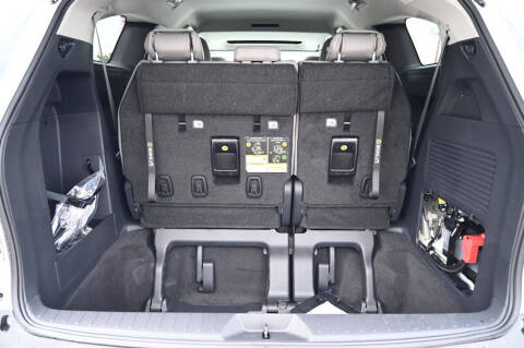 2025 Toyota Sienna XLE 8-Passenger