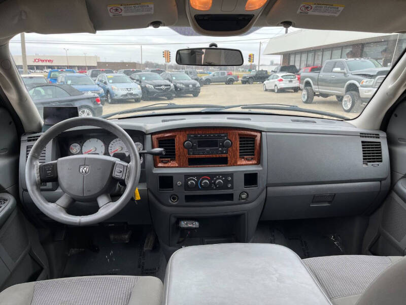 2006 Dodge Ram 2500 Pickup SLT photo 23