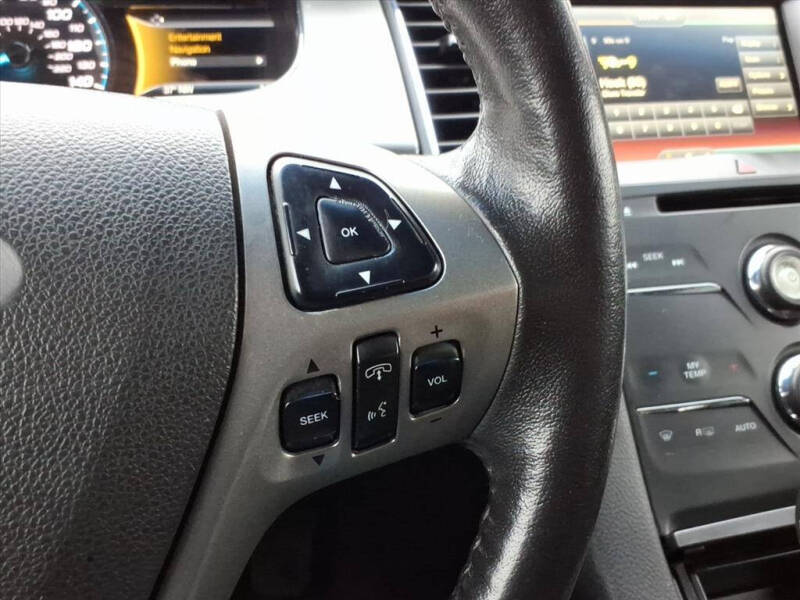 2015 Ford Taurus SEL