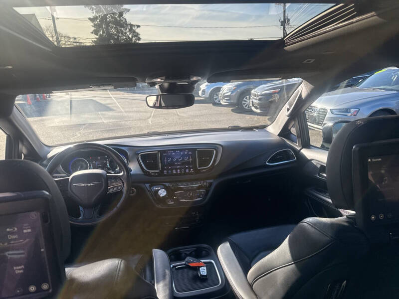 2019 Chrysler Pacifica Touring L Plus