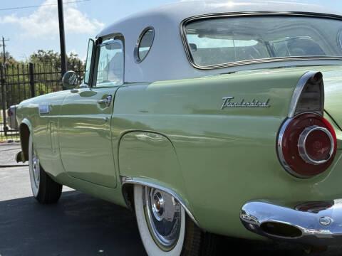 1956 Ford Thunderbird