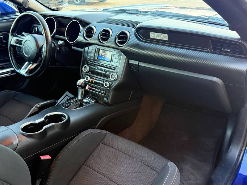 2015 Ford Mustang V6