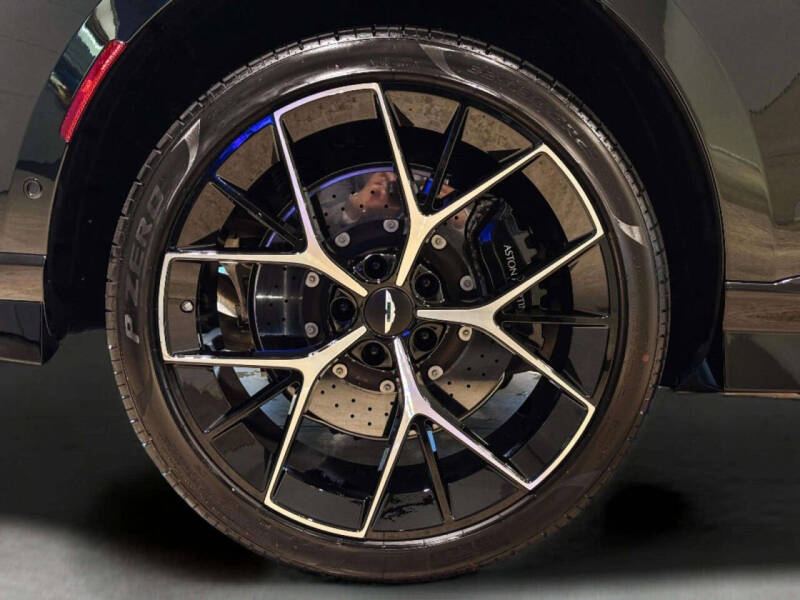 2026 Aston Martin DBX 707