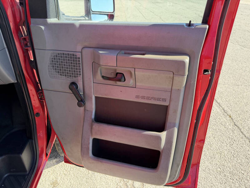 2012 Ford E-Series E-350 SD