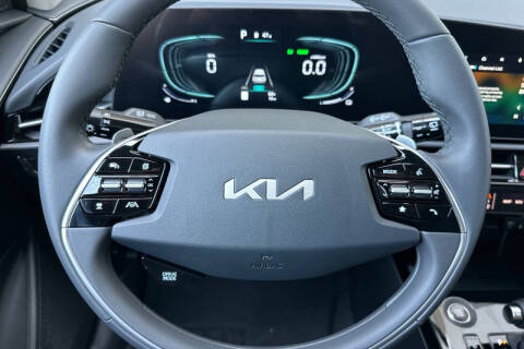 2025 Kia Niro EX