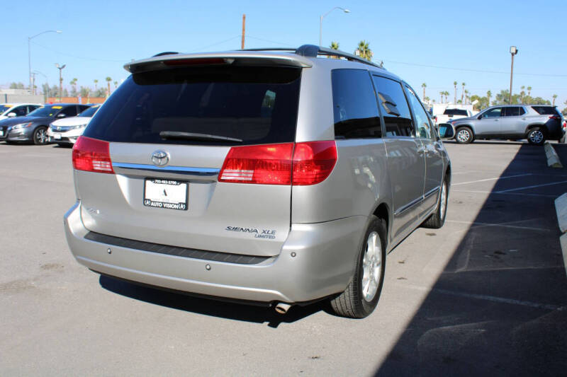 2004 Toyota Sienna XLE Limited 7 Passenger