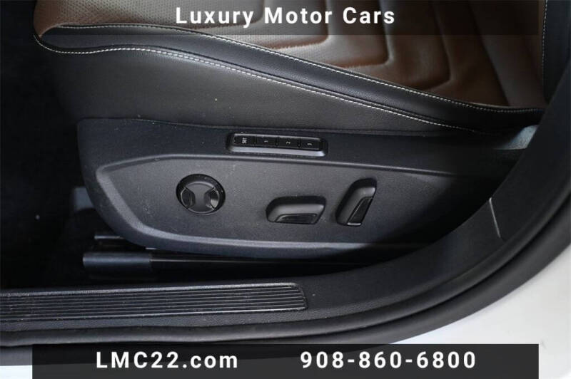 2025 Volkswagen Jetta SEL