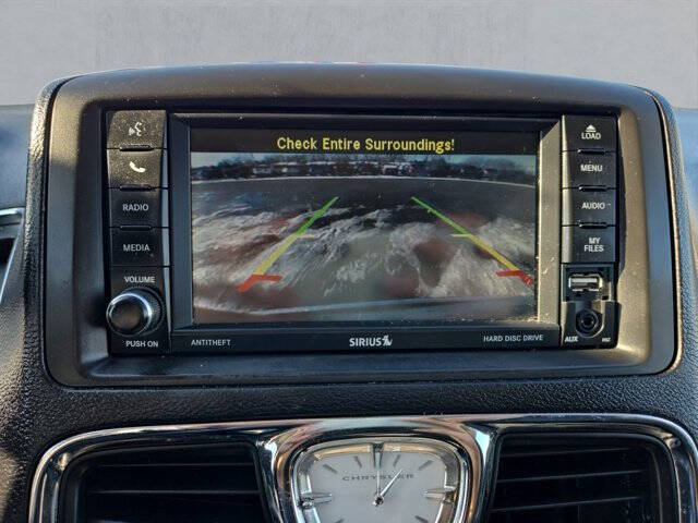 2015 Chrysler Town and Country Touring