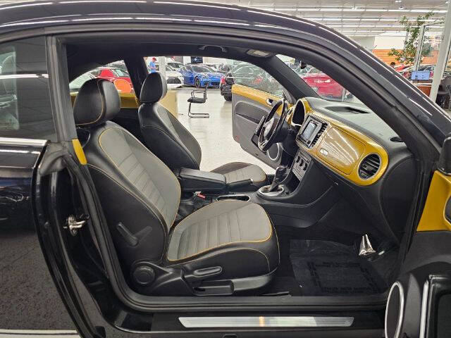 2016 Volkswagen Beetle 1.8T Dune