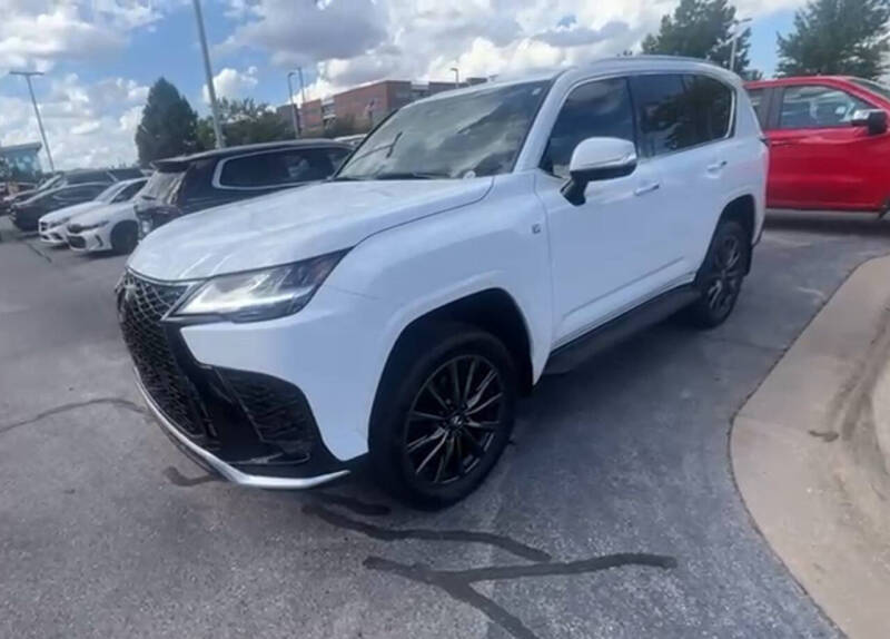 2025 Lexus LX 600 F SPORT Handling