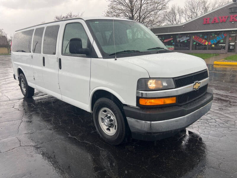 2017 Chevrolet Express LT 3500