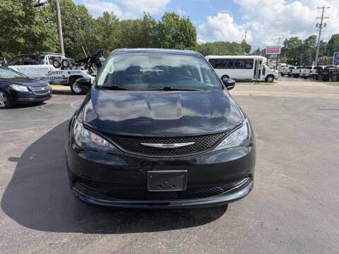 2023 Chrysler Voyager LX