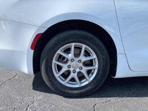 2017 Chrysler Pacifica Touring