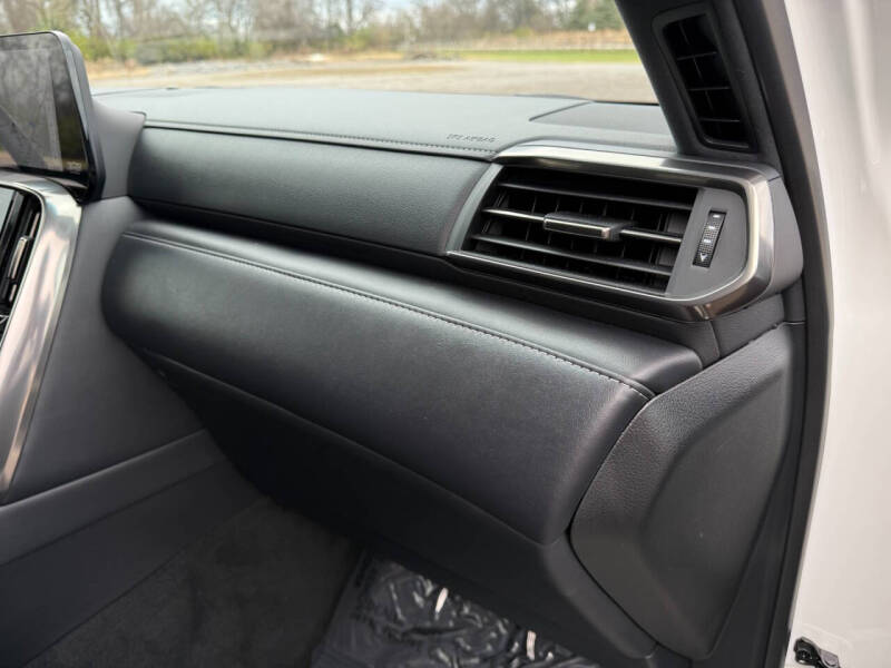 2023 Lexus LX 600 Luxury