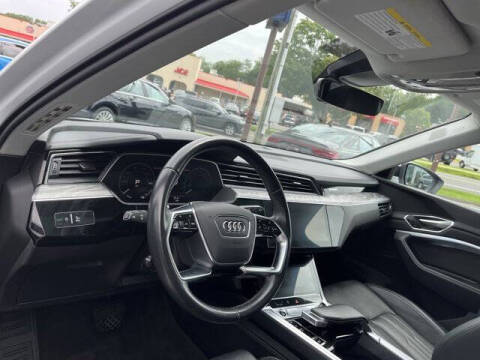 2024 Audi Q8 e-tron quattro Prestige