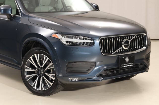 2022 Volvo XC90 T5 Momentum