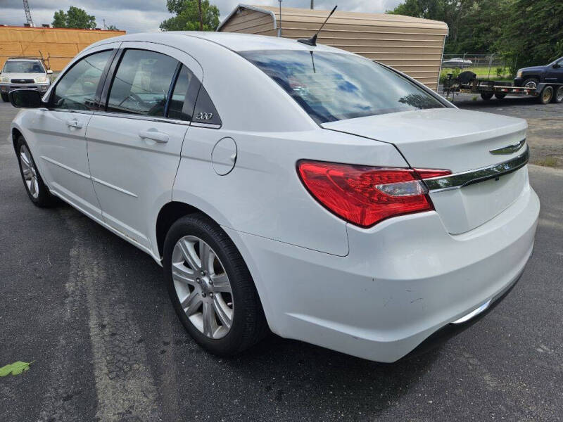 2012 Chrysler 200 LX