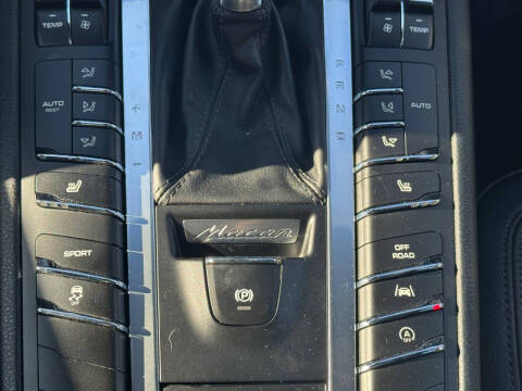 2017 Porsche Macan S