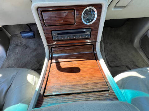 2004 Cadillac Escalade