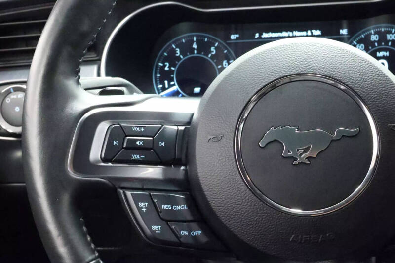 2022 Ford Mustang Mach 1