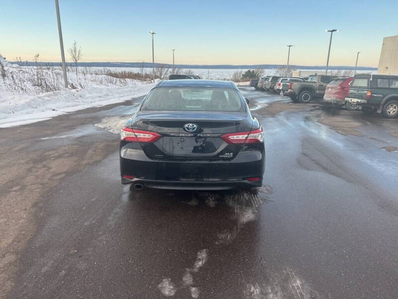 2018 Toyota Camry Hybrid XLE