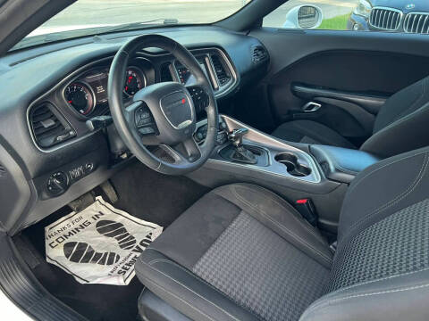 2019 Dodge Challenger SXT
