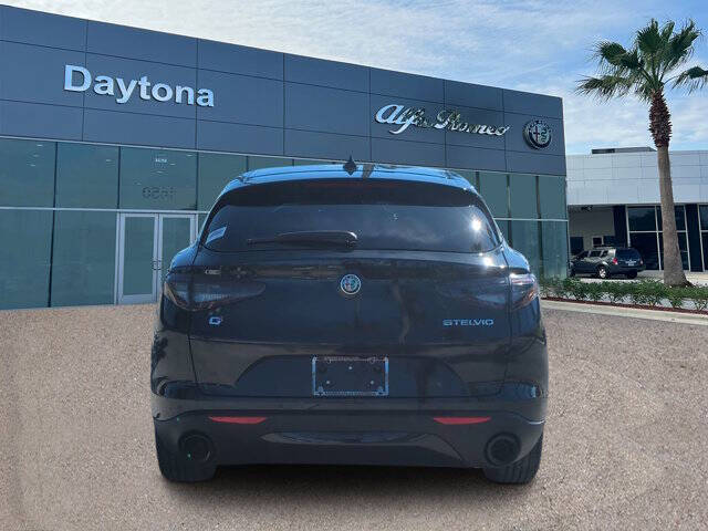2025 Alfa Romeo Stelvio