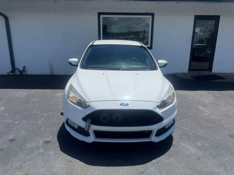 2017 Ford Focus ST